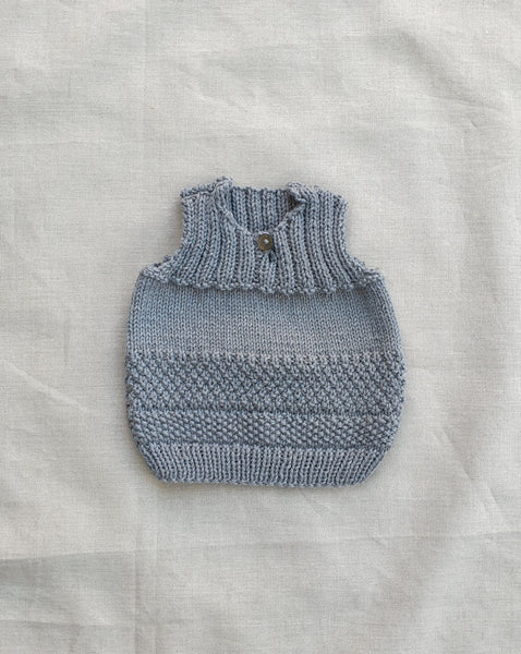 Knitted by Nana Vest Steel