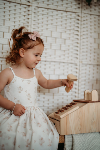 Q Toys Cash Register