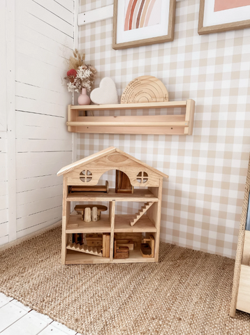 Q Toys Classic Wooden Dollhouse