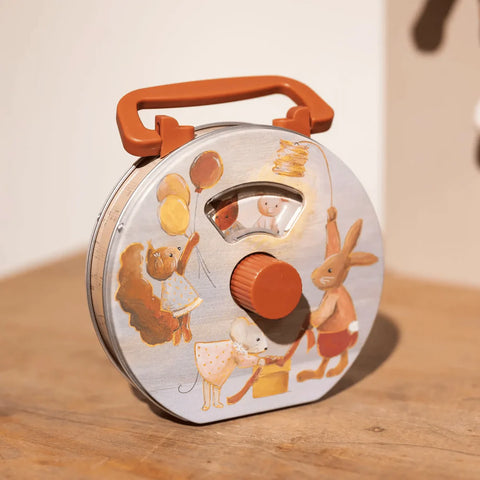 Egmont Toy Tin Radio Friends