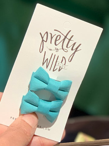 Pretty Wild Katie Twin Bow Clip Blue Haze