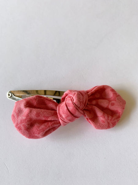 Pretty Wild Anna Bow Snap (Scarlett) Wiltshire Raspberry